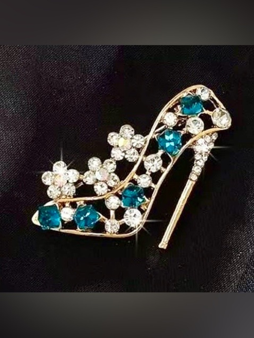 Elegant Teal Crystal High Heel Brooch - Emerald and clear crystals